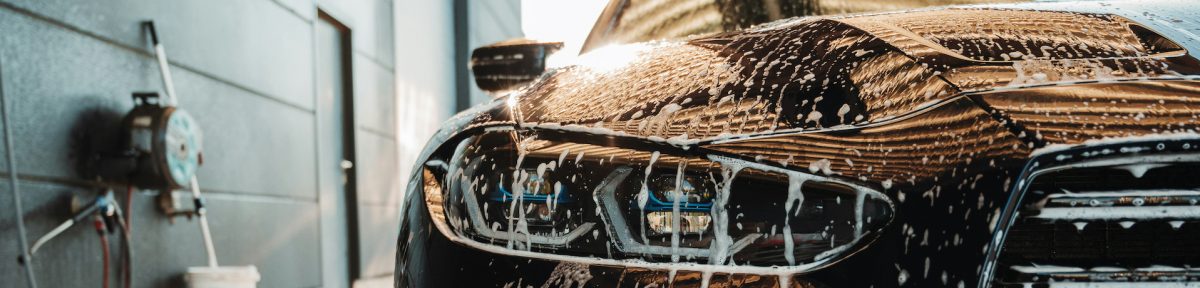 5 Signs Your Car Needs a Professional Wash